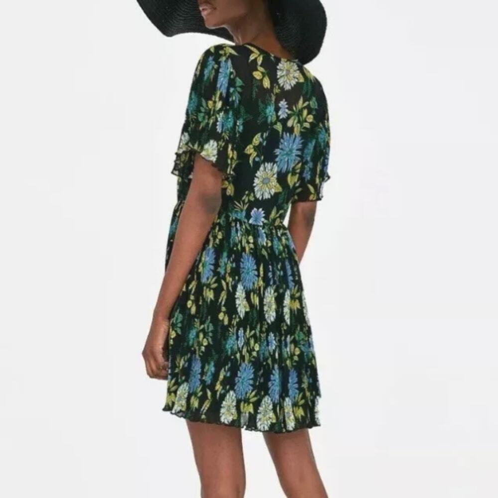 Zara Floral Pleated Dress Size XS - Picture 3 of 10